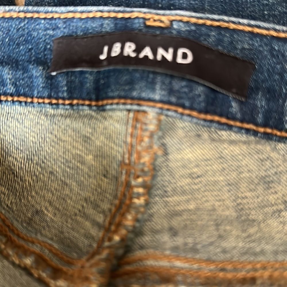 J Brand | Maria High-Rise Skinny Jean in Comfort Stretch in Ingenue | 27 - Picture 6 of 10